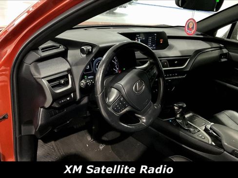 Used 2019 Lexus UX 250h w/ Premium Package image 4