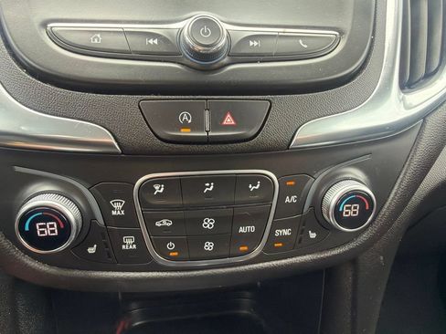 Used 2024 Chevrolet Equinox LT w/ LPO, Floor Liner Package AWD/4WD image 16