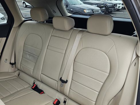 Used 2018 Mercedes-Benz GLC 300 4MATIC image 14