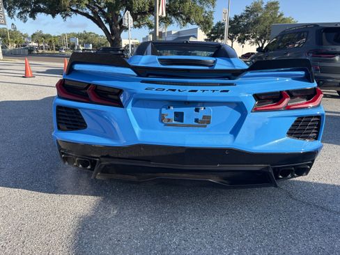 Used 2023 Chevrolet Corvette Stingray Premium Conv w/ Z51 Performance Package RWD image 6