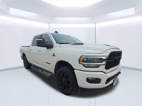 Used 2024 RAM 2500 Laramie w/ Night Edition AWD/4WD image 11