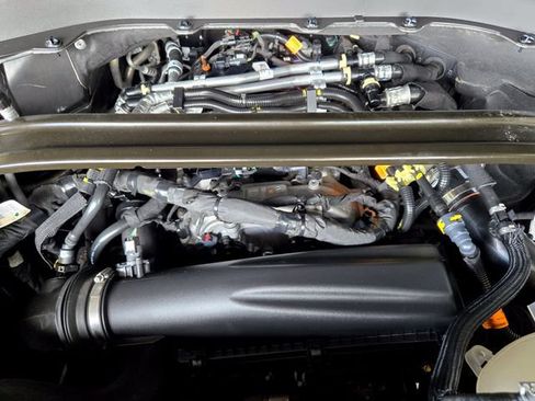 Used 2025 Ford Explorer ST-Line RWD image 35