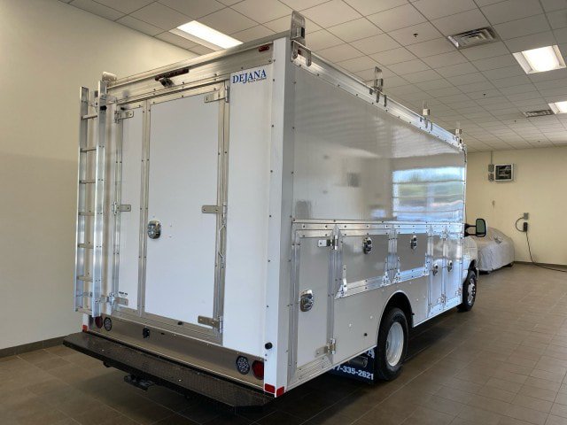 New 2026 Ford E-450 and Econoline 450 Super Duty w/ Power Equipment Group RWD image 12