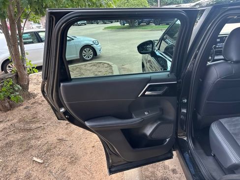 Used 2022 Mitsubishi Outlander SE FWD image 12