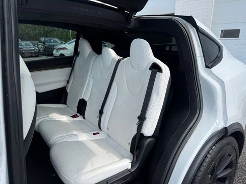 Used 2022 Tesla Model X AWD/4WD image 10