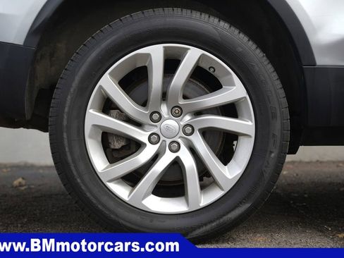 Used 2018 Land Rover Discovery HSE AWD/4WD image 9
