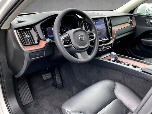 Certified 2023 Volvo XC60 B5 Plus image 16