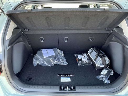 New 2026 Hyundai Venue SEL image 8