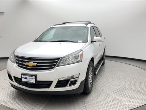 Used 2016 Chevrolet Traverse LT image 7