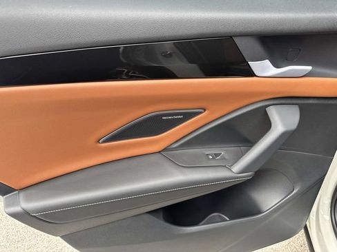 New 2026 Volkswagen Tiguan SEL R-Line AWD/4WD image 8