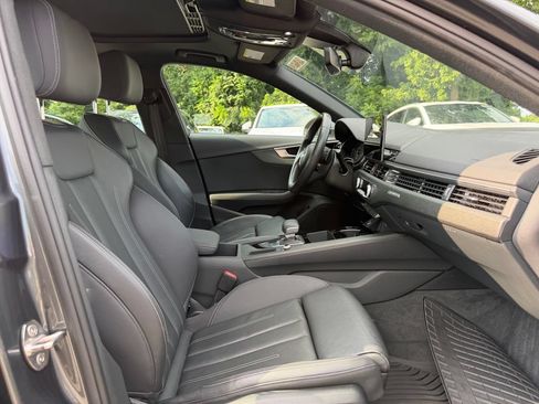Used 2020 Audi A4 2.0T Premium w/ Convenience Package AWD/4WD image 18
