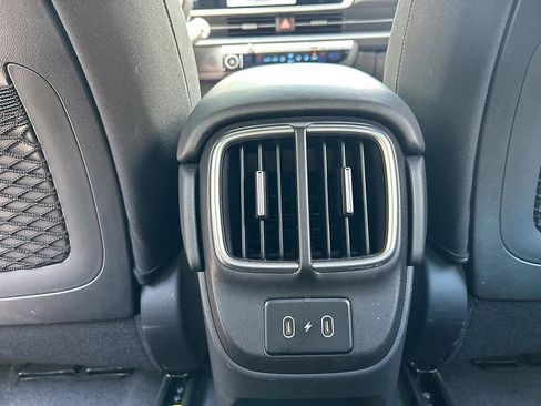 Used 2025 Hyundai Ioniq 6 SE RWD image 17