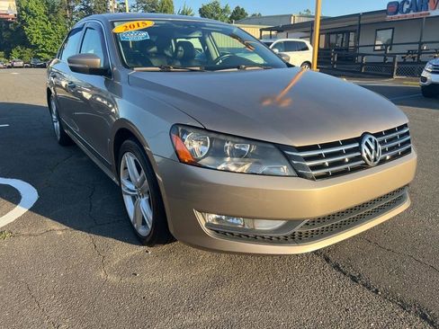 Used 2015 Volkswagen Passat TDI SEL Premium FWD image 3