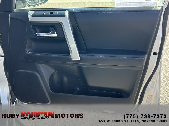 Used 2022 Toyota 4Runner SR5 w/ 4Runner Black Package (TMS) AWD/4WD image 25
