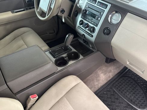 Used 2013 Ford Expedition XLT w/ HD Trailer Tow Pkg AWD/4WD image 19