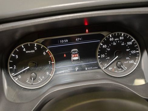 Used 2024 Nissan Rogue SV image 17