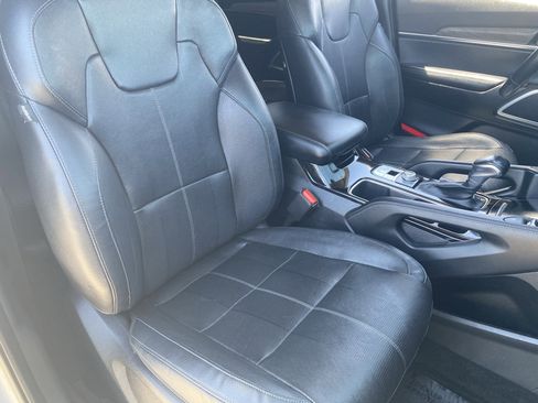 Used 2022 Kia Telluride EX w/ EX Premium Package AWD/4WD image 9