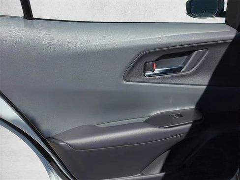 Certified 2025 Toyota Prius XLE image 21