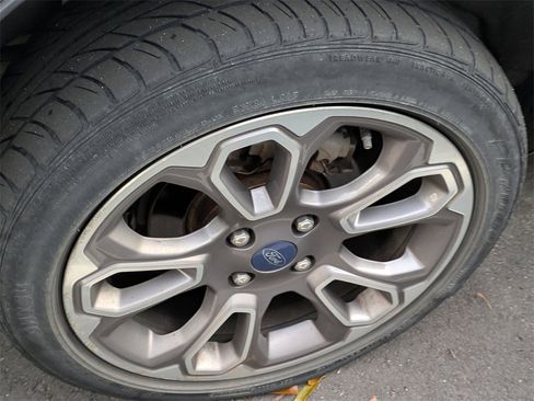 Used 2019 Ford EcoSport Titanium image 8