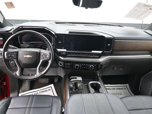 Used 2023 Chevrolet Silverado 1500 High Country w/ Technology Package image 31