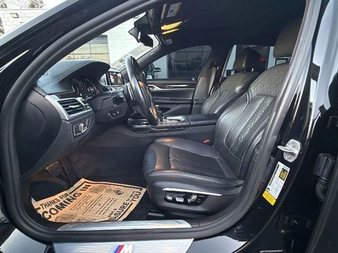 Used 2017 BMW 750i 750i Sedan 4D image 13