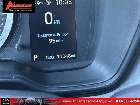 Certified 2022 Toyota Corolla LE w/ LE Convenience Package image 28