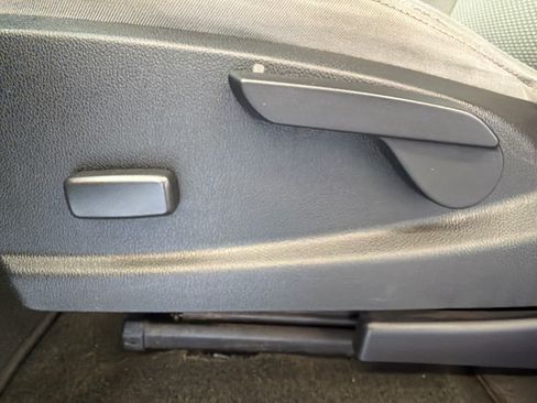 Used 2016 Chevrolet Colorado LT RWD image 16