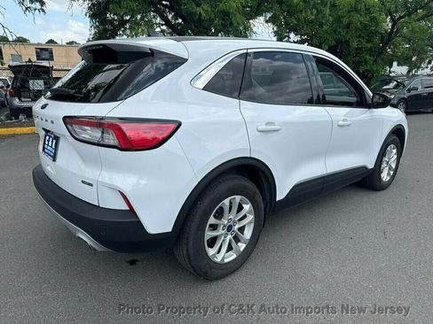 Used 2022 Ford Escape SE AWD/4WD image 6