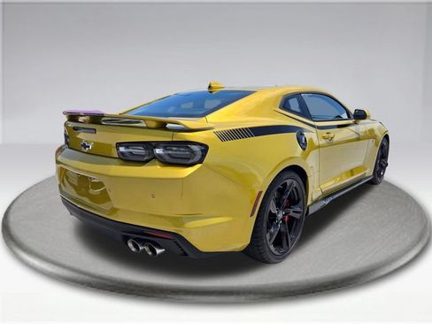 Used 2024 Chevrolet Camaro SS RWD image 11