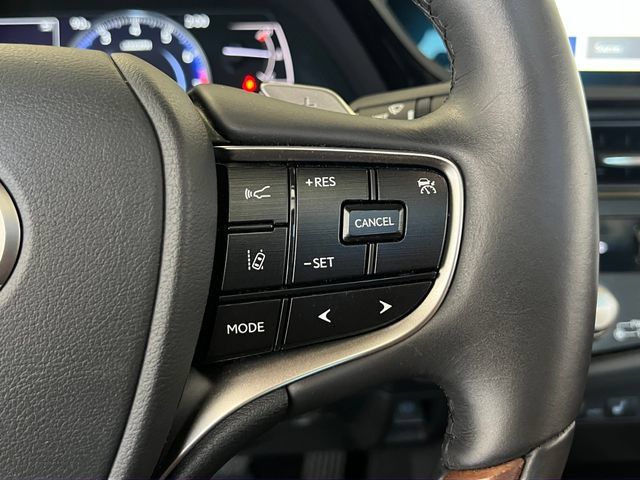 Used 2023 Lexus ES 350 w/ Accessory Package (Z1) FWD image 40