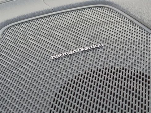 New 2026 Volvo XC60 B5 Ultra w/ Protection Package Premier image 29