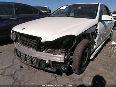 Used 2012 Mercedes-Benz C 250 Sedan image 29