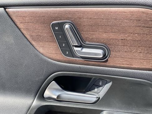 Used 2023 Mercedes-Benz EQB 250+ 250+ image 18