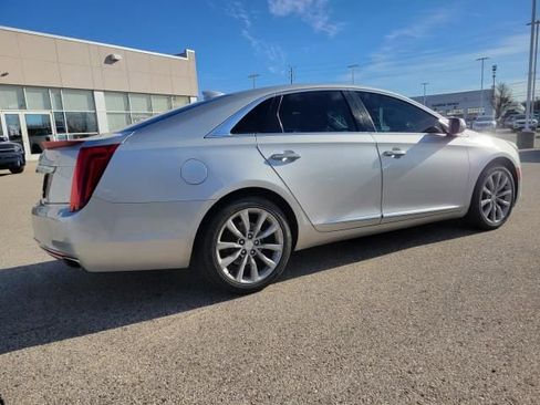 Used 2017 Cadillac XTS Luxury image 32