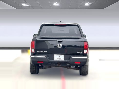 Used 2017 Honda Ridgeline Sport image 9