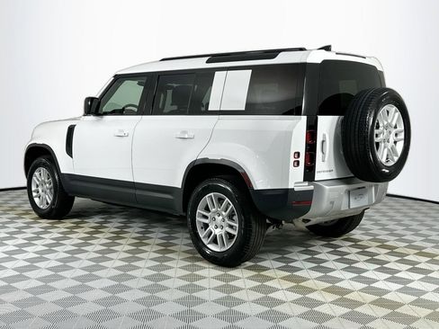 Used 2025 Land Rover Defender 110 S image 7