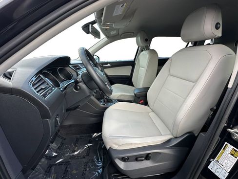 Used 2019 Volkswagen Tiguan SEL image 9