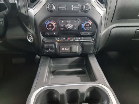 Used 2020 Chevrolet Silverado 1500 RST AWD/4WD image 18