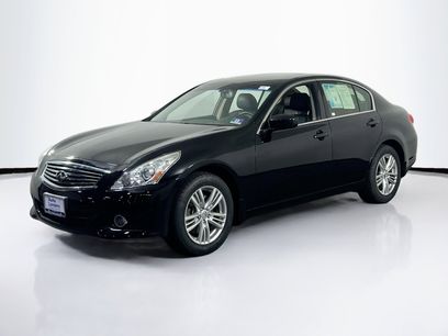 Used 2011 INFINITI G25 x w/ Moonroof Pkg