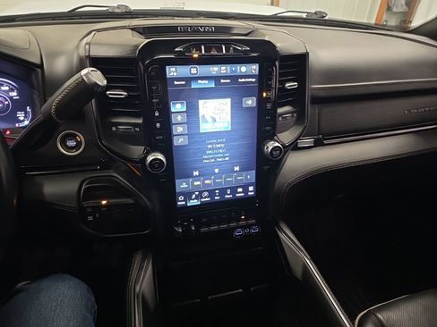 Used 2023 RAM 3500 Limited image 21