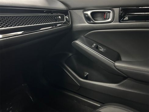 Used 2025 Honda Civic Sport Touring image 29