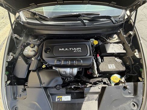 Used 2016 Jeep Cherokee Latitude w/ Cold Weather Group image 30