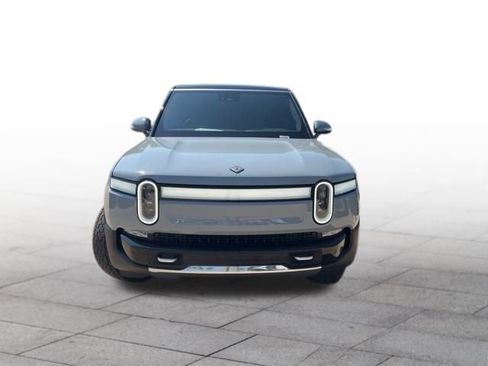 Used 2024 Rivian R1S Launch Edition image 2