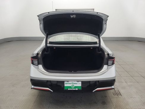 Used 2025 Hyundai Sonata SEL FWD image 29