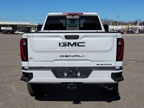 New 2026 GMC Sierra 2500 Denali Ultimate AWD/4WD image 6