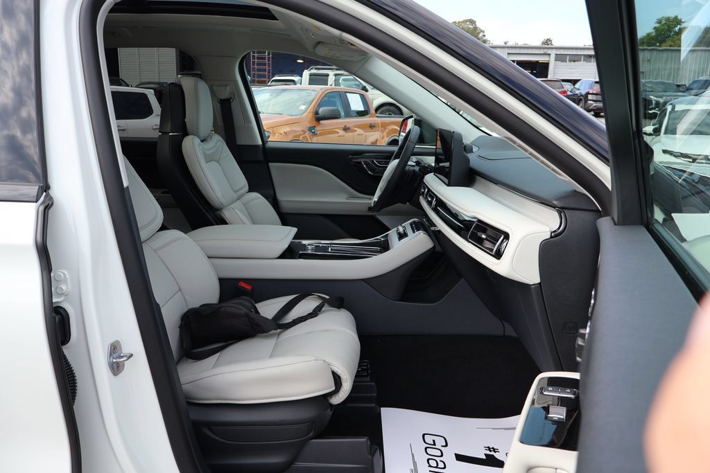 New 2027 Lincoln Aviator Reserve AWD/4WD image 28