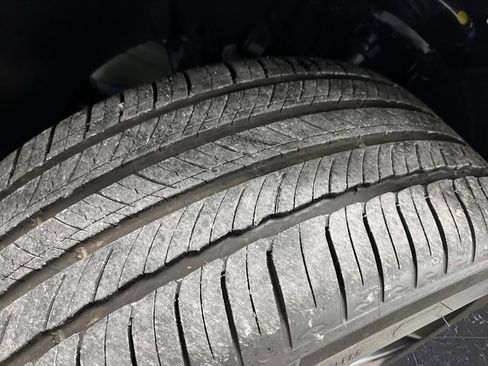 Used 2025 Genesis GV70 3.5T Sport w/ Sport Advanced Package image 38