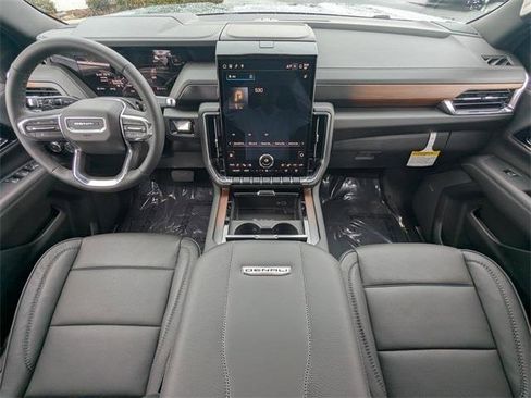 New 2026 GMC Yukon Denali image 19