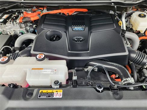 Used 2026 Toyota Sequoia Platinum image 22