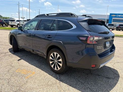 Used 2023 Subaru Outback Limited XT AWD/4WD image 4